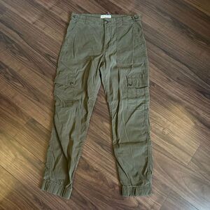 Anthropologie green cargo joggers 26